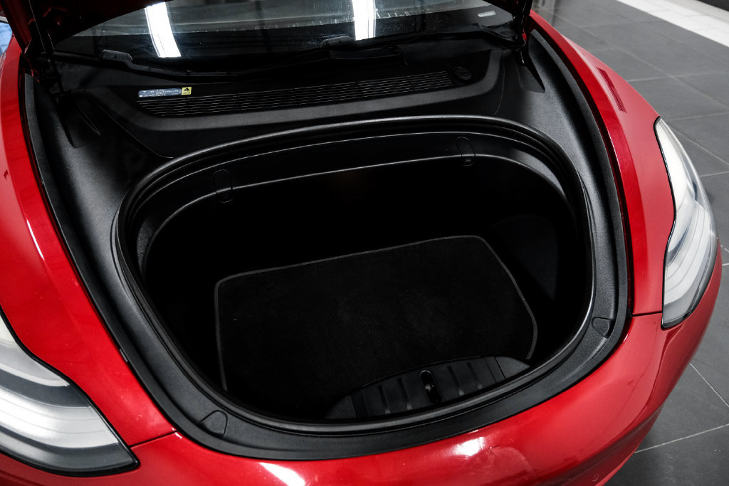 Used 2018 Tesla Model 3 Long Range RWD image 44