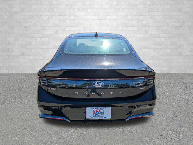 New 2024 Hyundai Sonata Limited FWD image 3