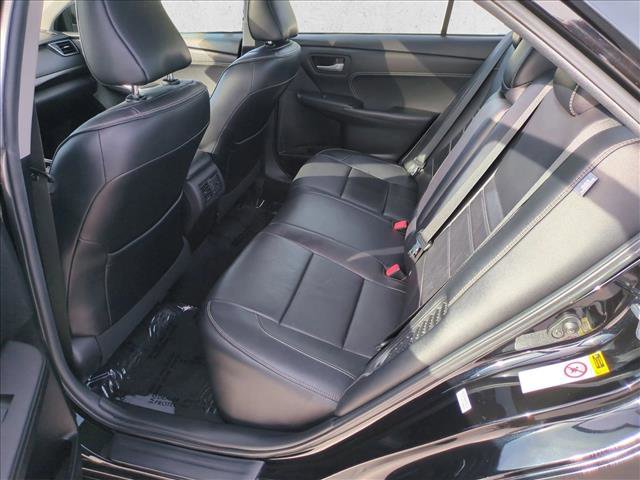 Used 2015 Toyota Camry XLE w/ Moonroof Package image 19