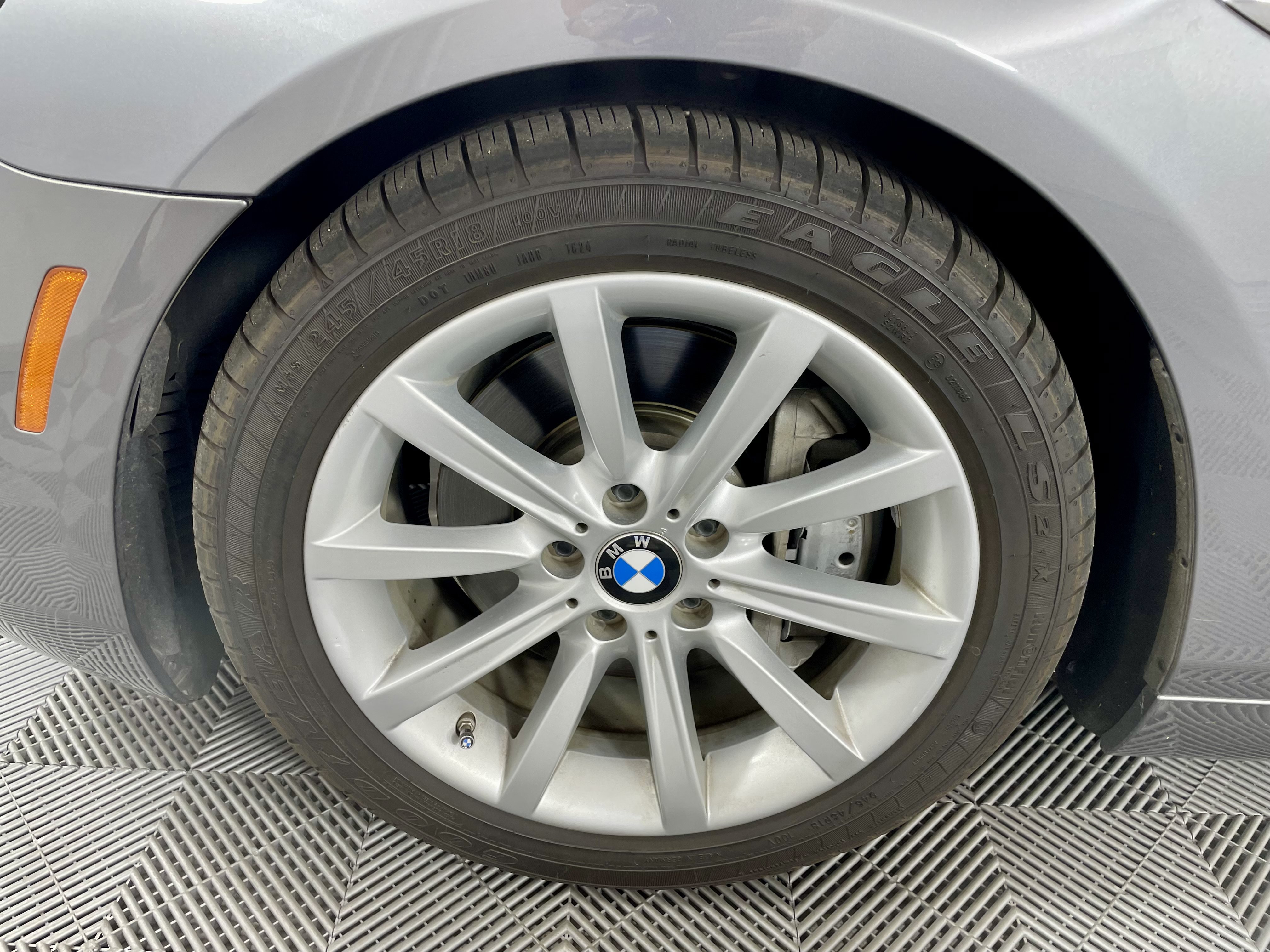 Used 2018 BMW 640i Convertible RWD image 9