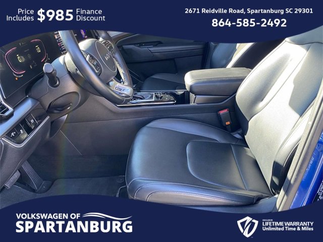 Used 2024 Kia Sportage EX image 13