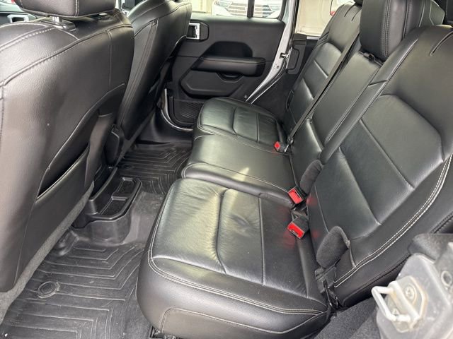 Used 2018 Jeep Wrangler Unlimited Sahara image 13