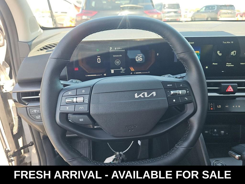 Used 2026 Kia Sportage EX image 9