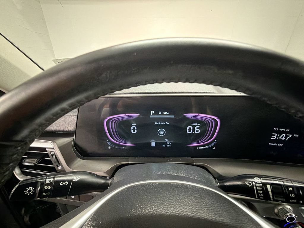 Used 2024 Kia Telluride S w/ S Sunroof Package FWD image 11