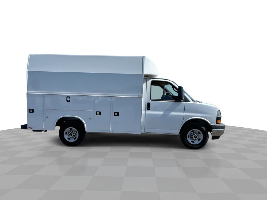 New 2025 GMC Savana 3500 Work Van w/ Power Convenience Package image 9