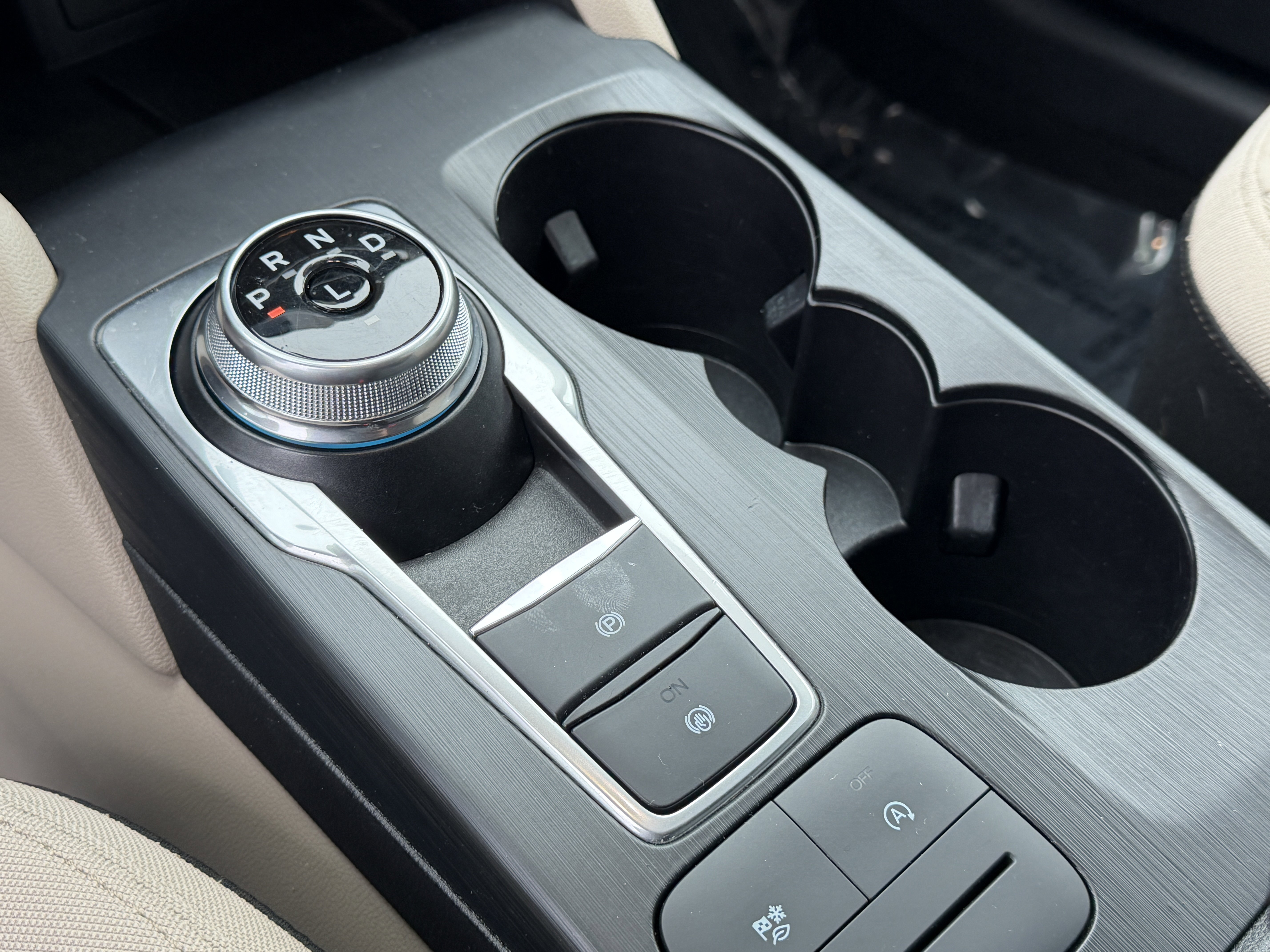 Certified 2022 Ford Escape SE image 18