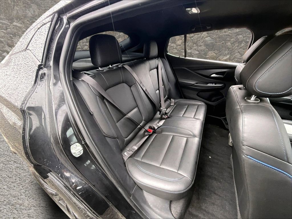 Used 2025 Buick Envista Sport Touring image 25