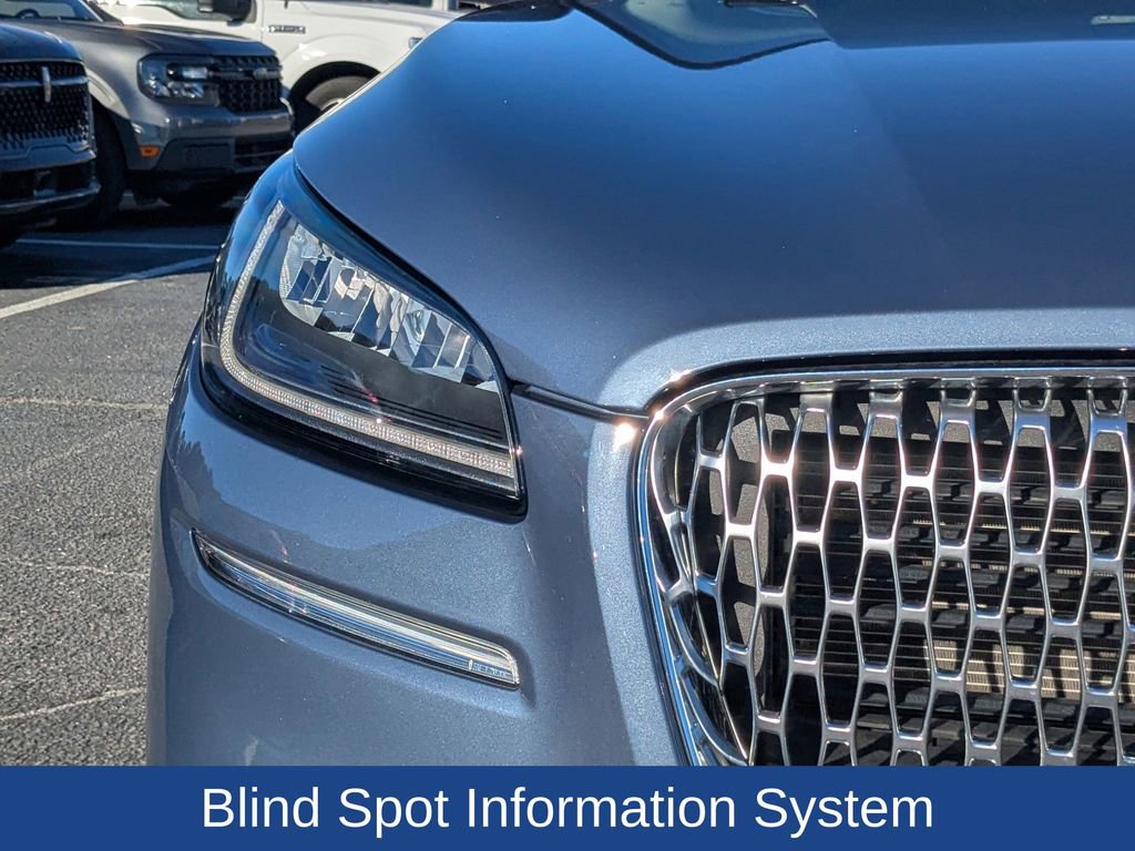 Used 2022 Lincoln Corsair Reserve w/ Elements Package image 10