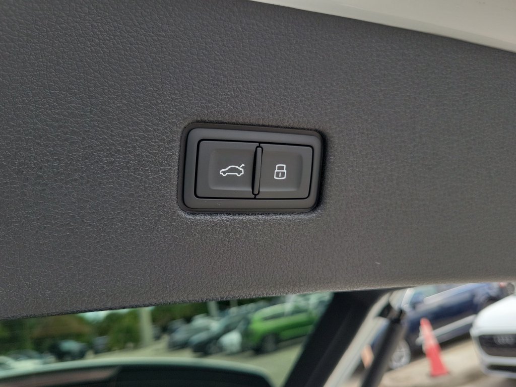 New 2027 Audi Q8 Premium Plus AWD/4WD image 31