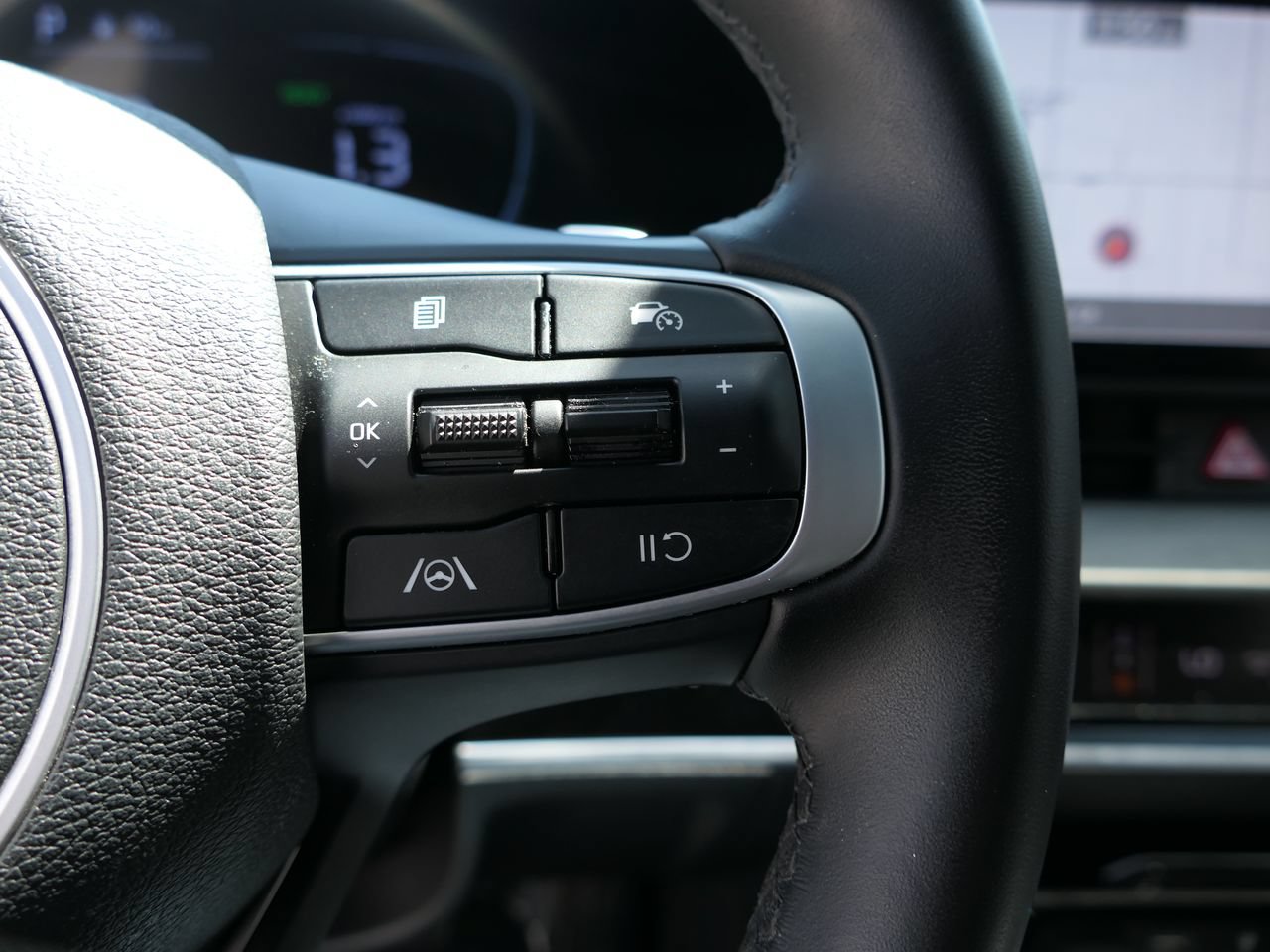 Used 2025 Kia Sportage X-Line AWD/4WD image 15