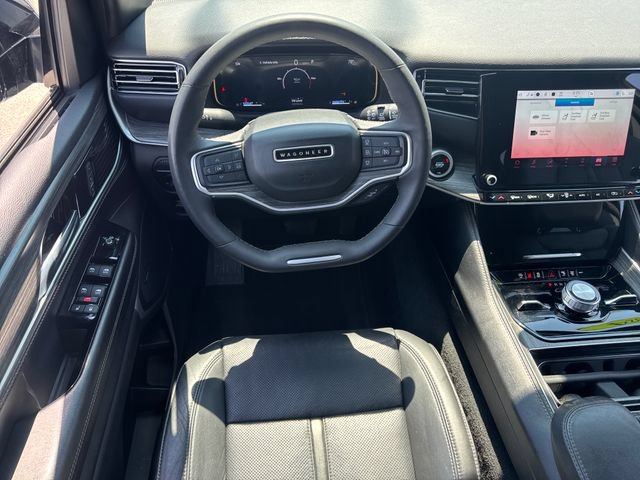 Used 2024 Jeep Wagoneer Series III AWD/4WD image 15