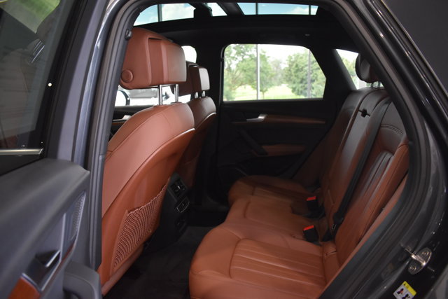 Used 2023 Audi Q5 2.0T Premium Plus w/ Premium Plus Package AWD/4WD image 23