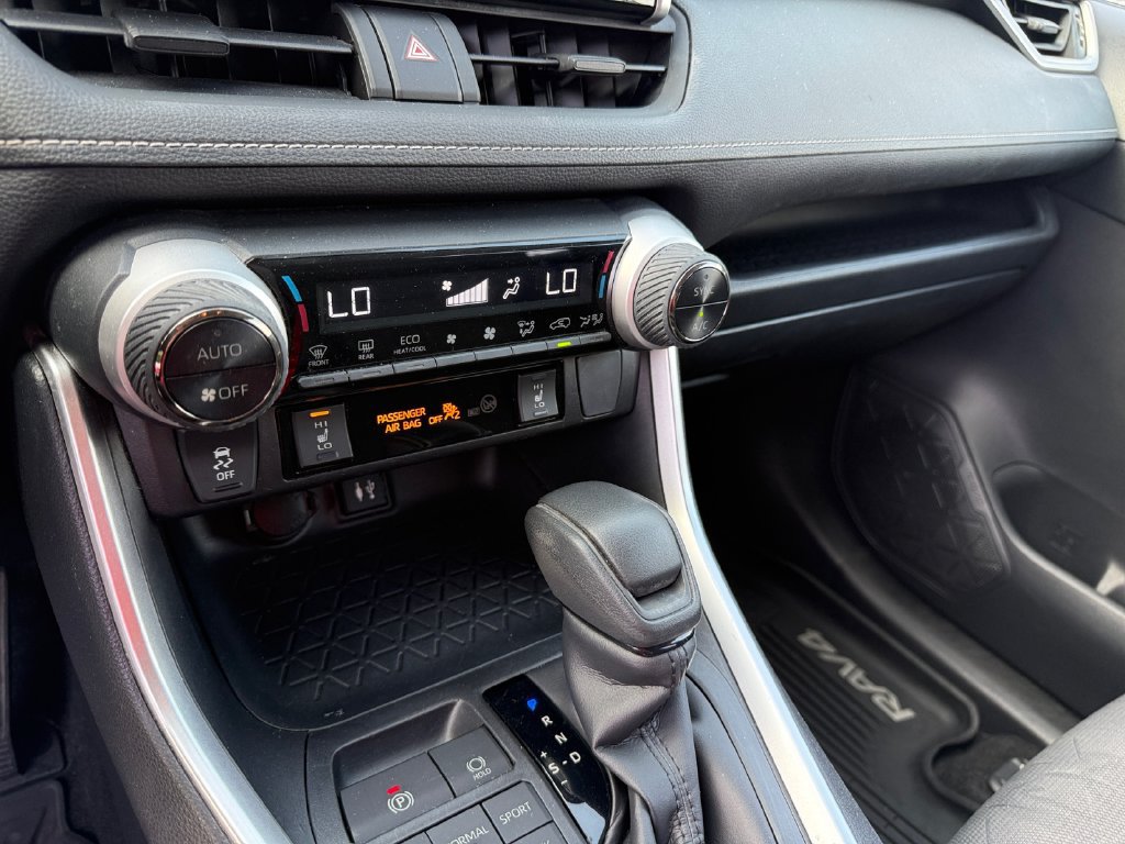 Used 2019 Toyota RAV4 XLE w/ Convenience Package AWD/4WD image 21
