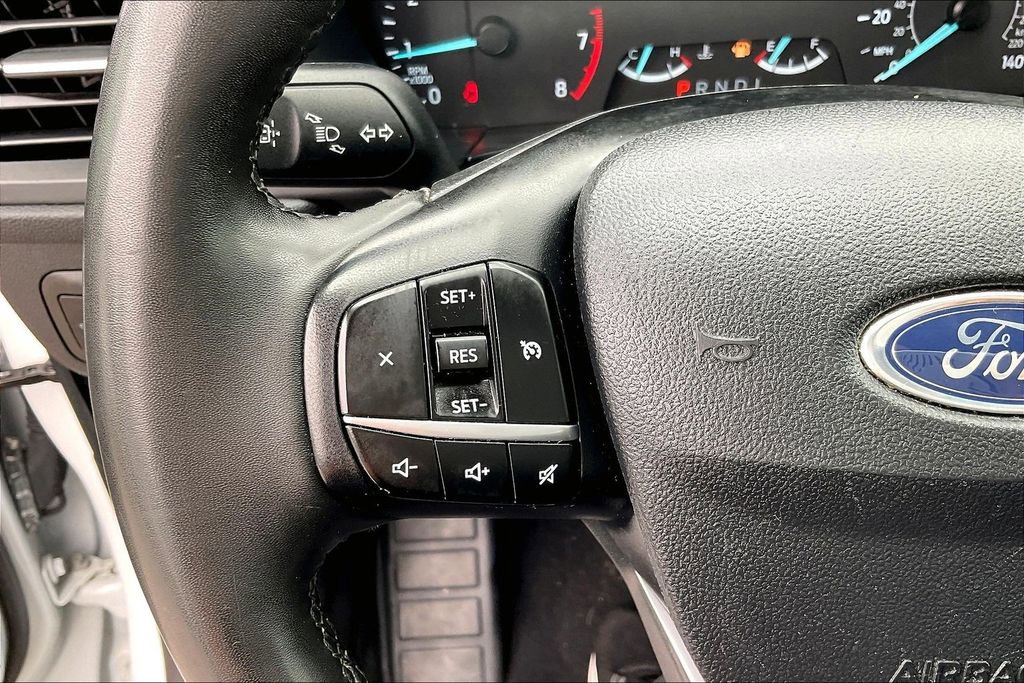 Used 2022 Ford Escape SE w/ SE Sport Appearance Package FWD image 25