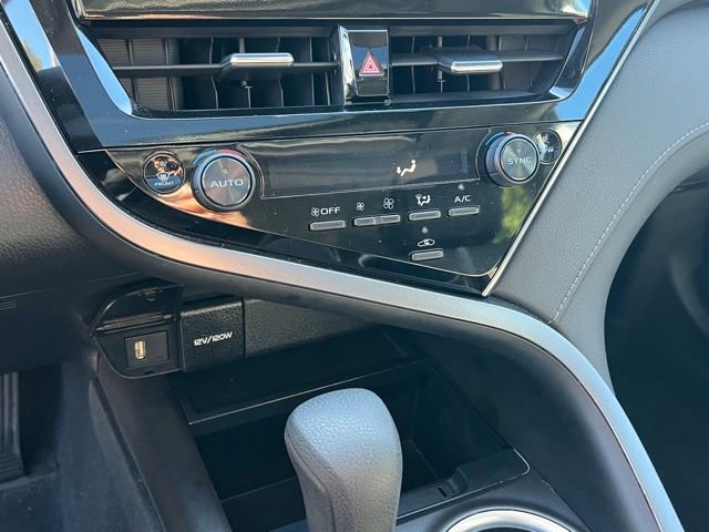 Used 2023 Toyota Camry LE w/ Convenience Package image 21