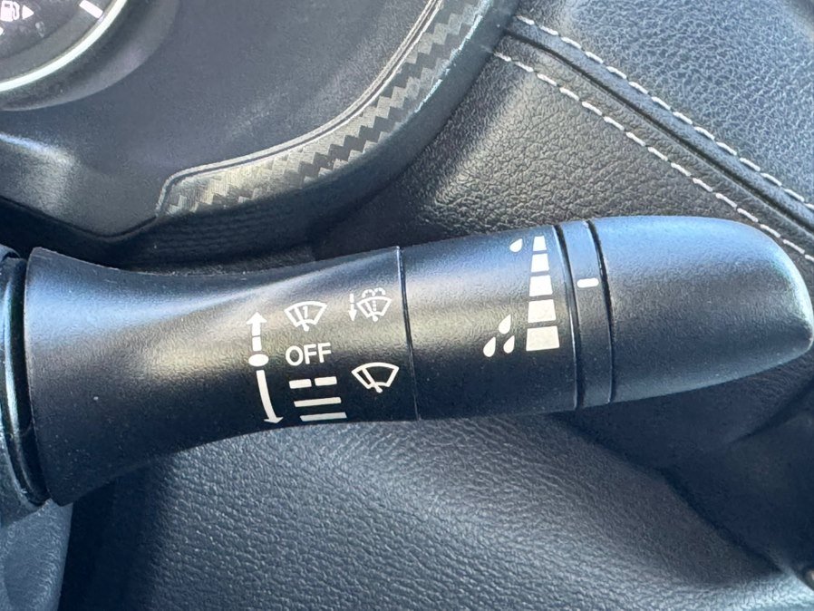 Used 2024 Nissan Sentra SV FWD image 18