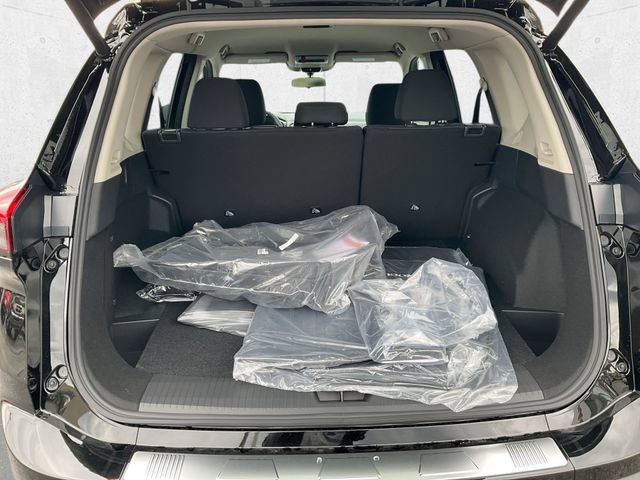 New 2026 Nissan Rogue SV w/ Cold Weather Package AWD/4WD image 32