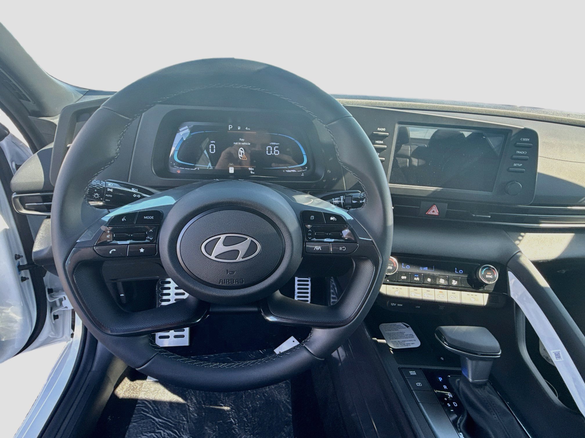 New 2026 Hyundai Elantra SEL Sport FWD image 8