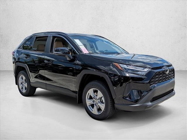 Used 2025 Toyota RAV4 XLE w/ Convenience Package FWD image 6