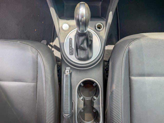Used 2018 Volkswagen Beetle 2.0T S w/ Style & Comfort Package For S FWD image 10