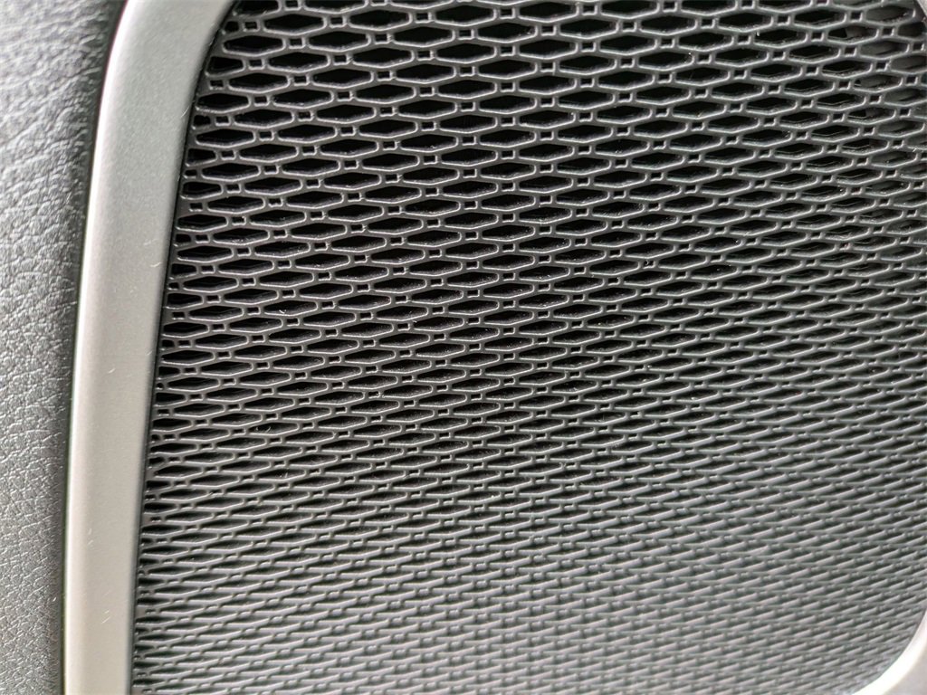 Used 2018 Jeep Compass Limited image 13