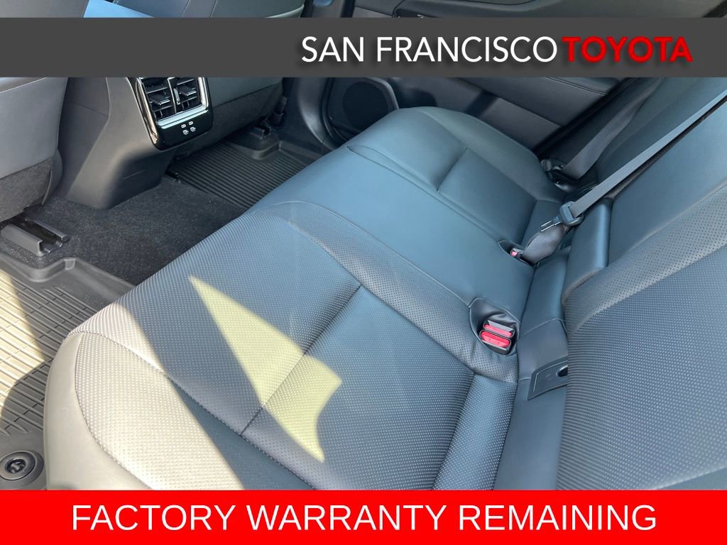 Certified 2025 Toyota Crown Signia image 17