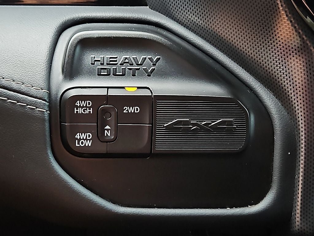 Used 2023 RAM 2500 Limited AWD/4WD image 27