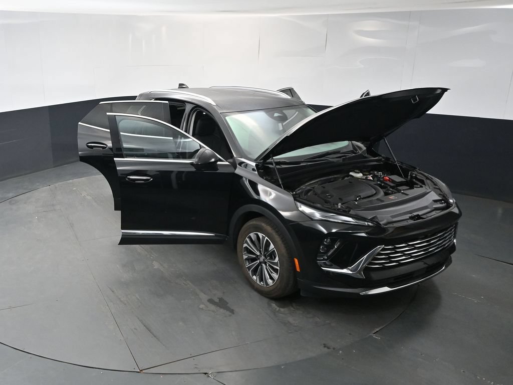 Used 2024 Buick Envision Preferred AWD/4WD image 17