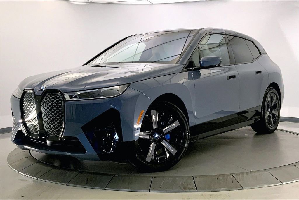 Certified 2023 BMW iX xDrive50 w/ Premium Package image 11