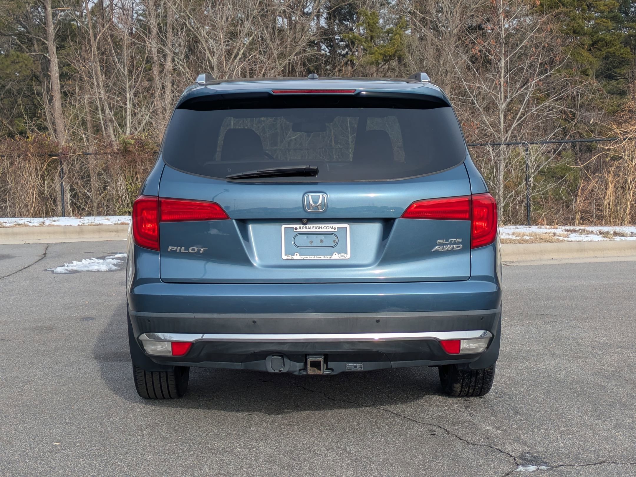 Used 2016 Honda Pilot Elite image 6