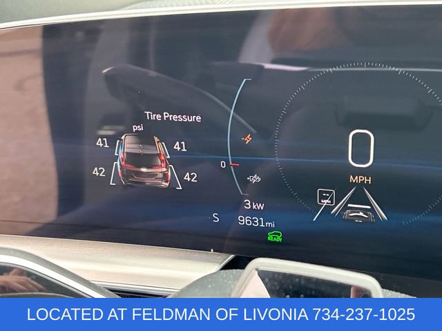 Used 2024 Cadillac Lyriq Luxury image 12