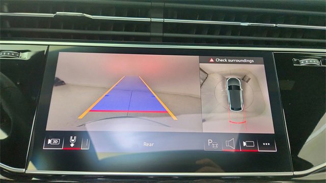 Used 2025 Audi Q8 Prestige w/ Prestige Package image 45