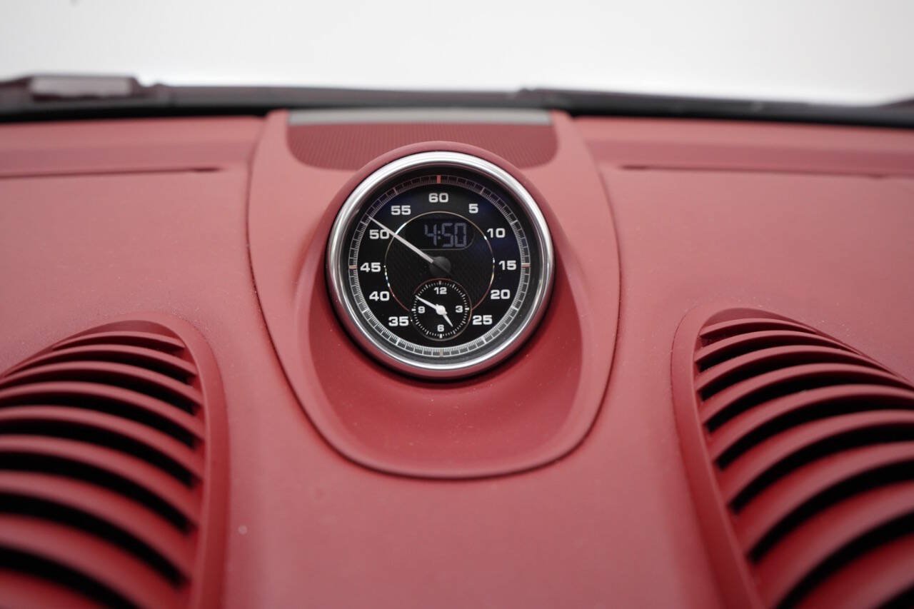 Used 2020 Porsche 718 Boxster Spyder RWD image 74