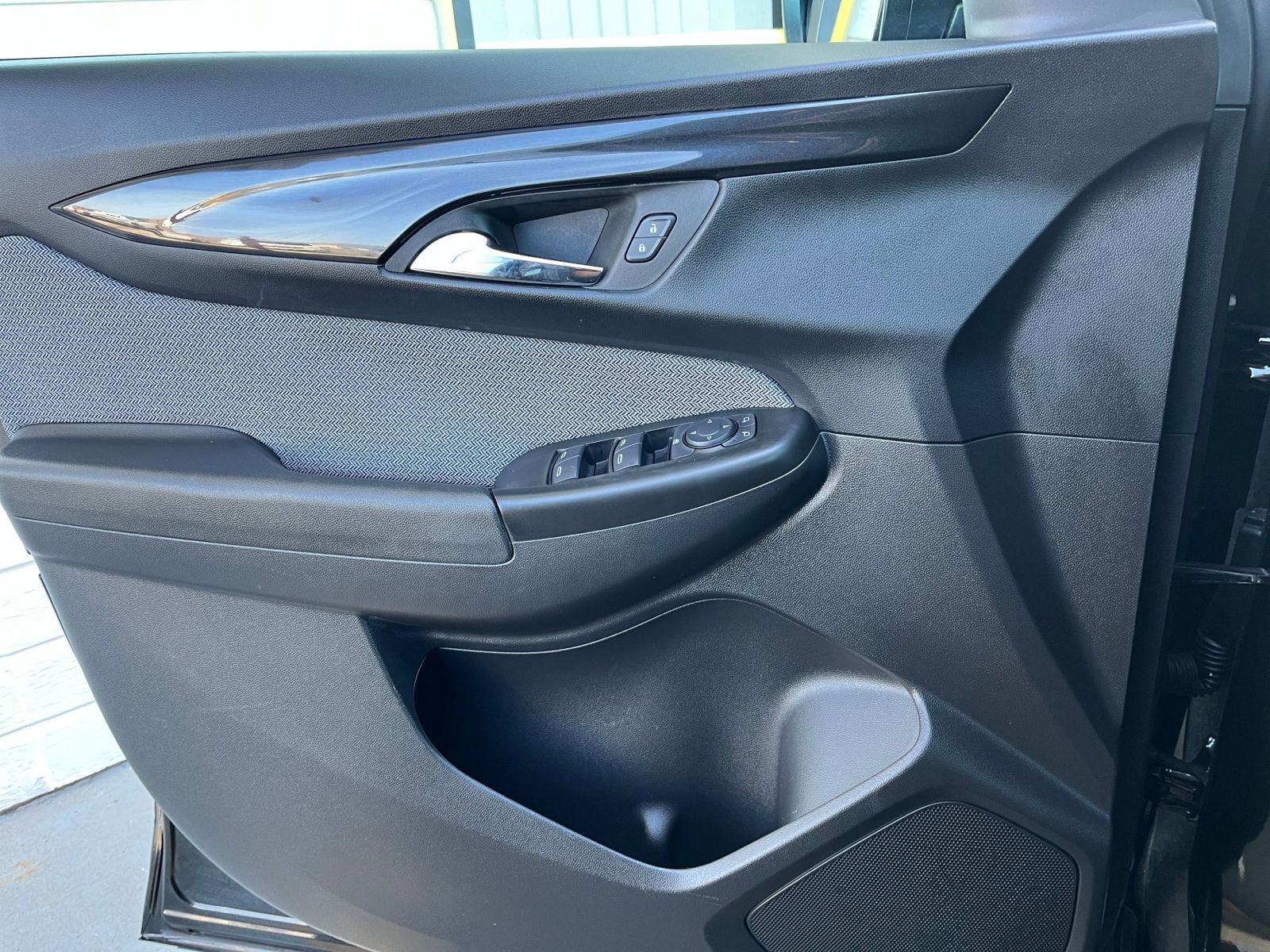 Used 2025 Chevrolet TrailBlazer LT image 18