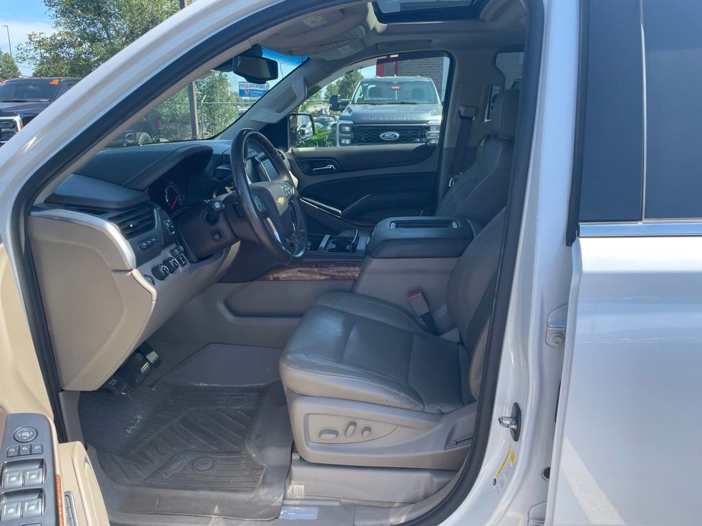 Used 2018 Chevrolet Suburban Premier AWD/4WD image 9