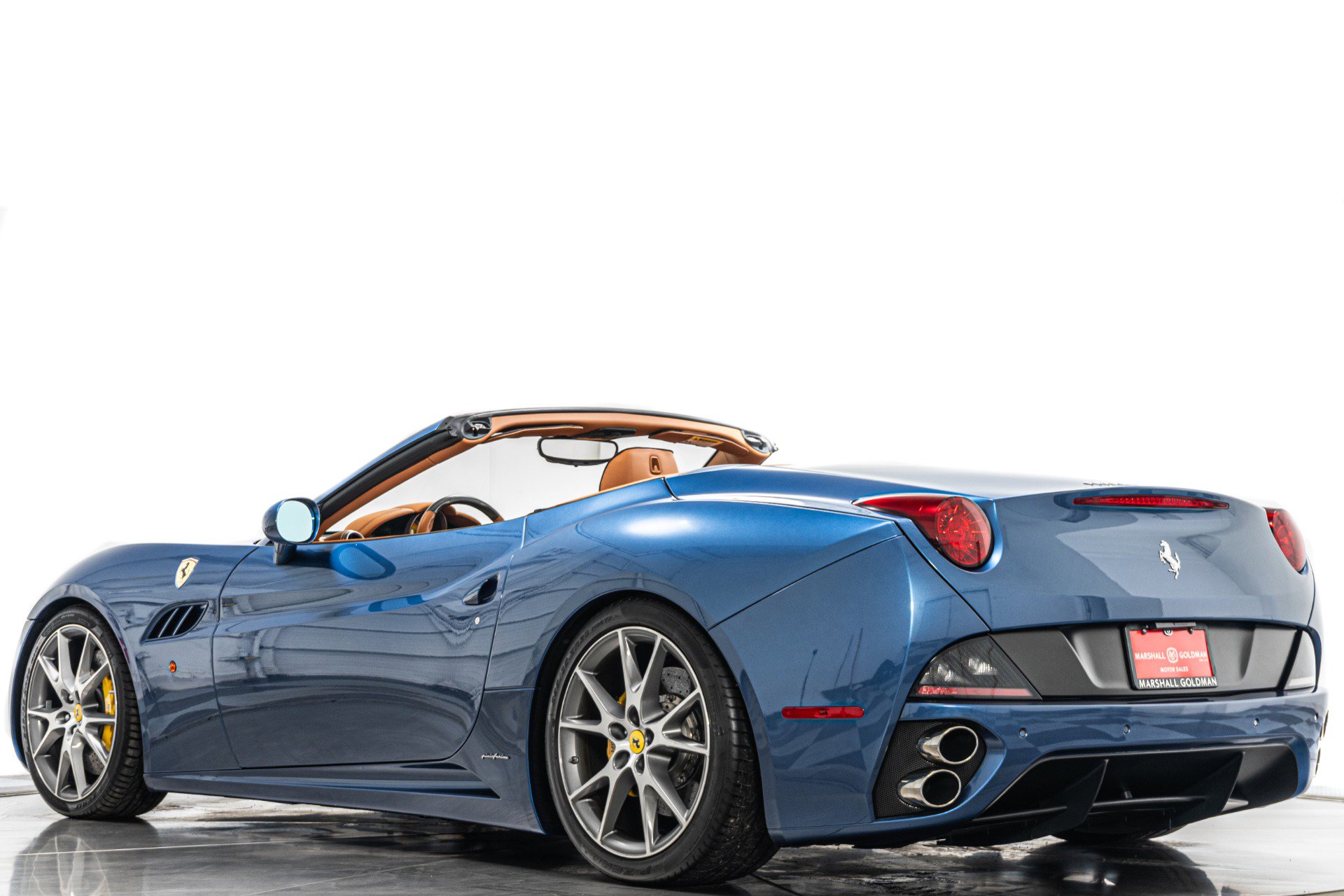 Used 2010 Ferrari California image 34