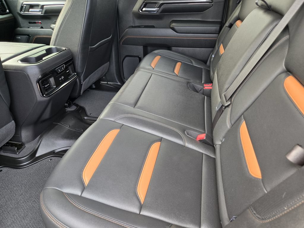 Used 2024 GMC Sierra 1500 AT4 w/ Technology Package AWD/4WD image 20