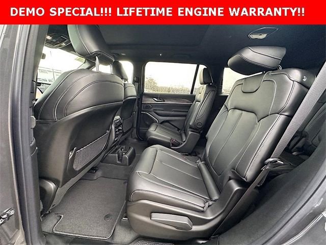 New 2025 Jeep Grand Cherokee L Limited w/ Black Appearance Package image 16