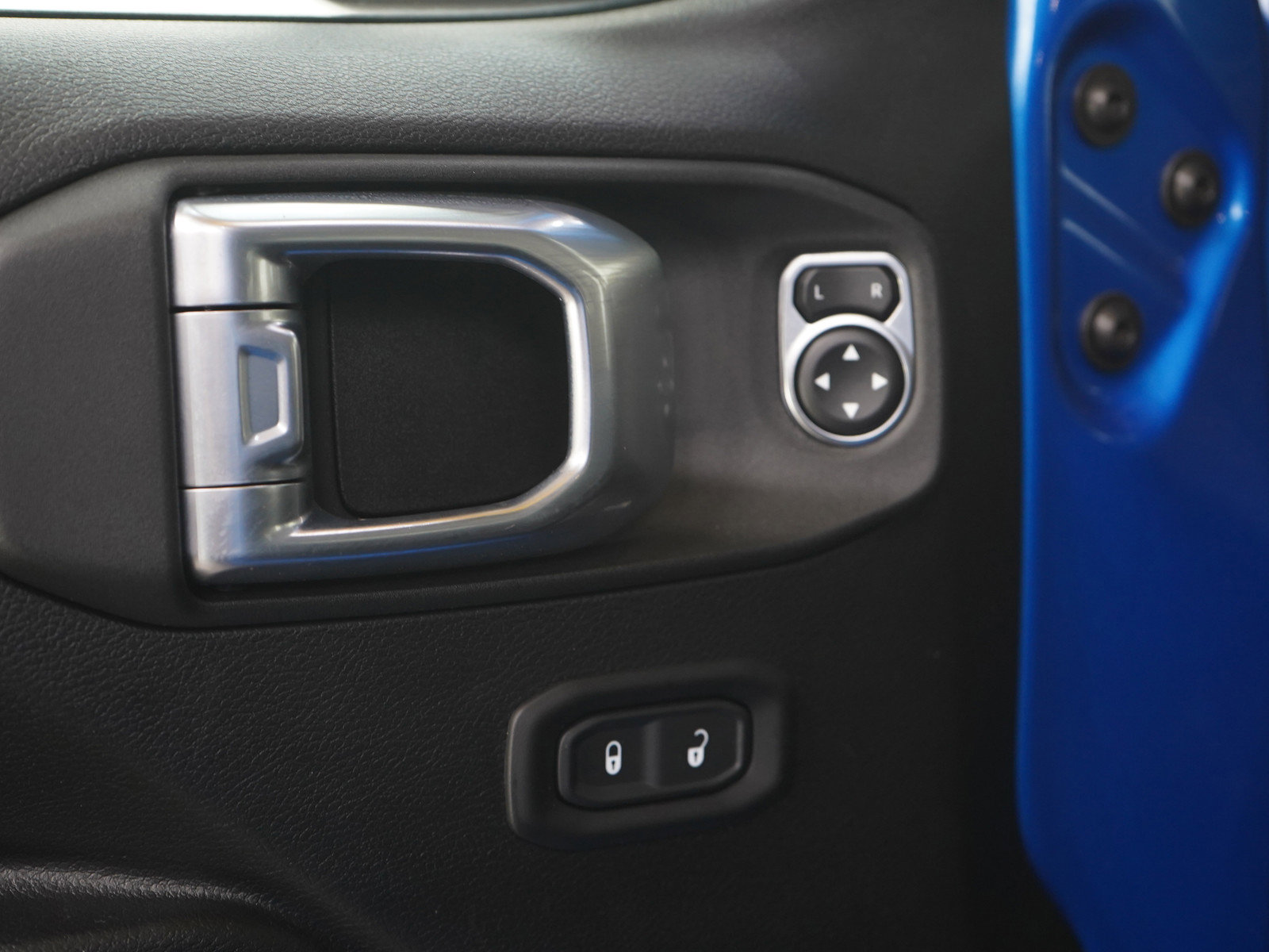 Used 2023 Jeep Wrangler Unlimited Sport AWD/4WD image 20