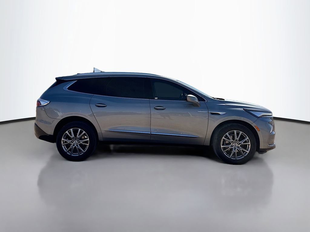 Used 2023 Buick Enclave Essence w/ Experience Buick Package FWD image 8