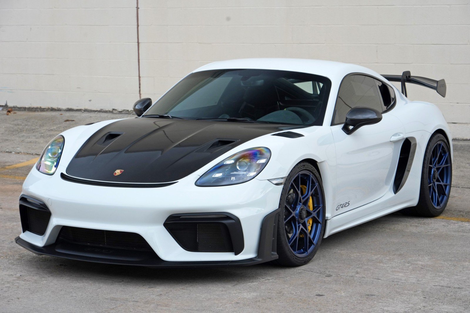 Used 2024 Porsche 718 Cayman GT4 RS w/ Weissach Package RWD image 44