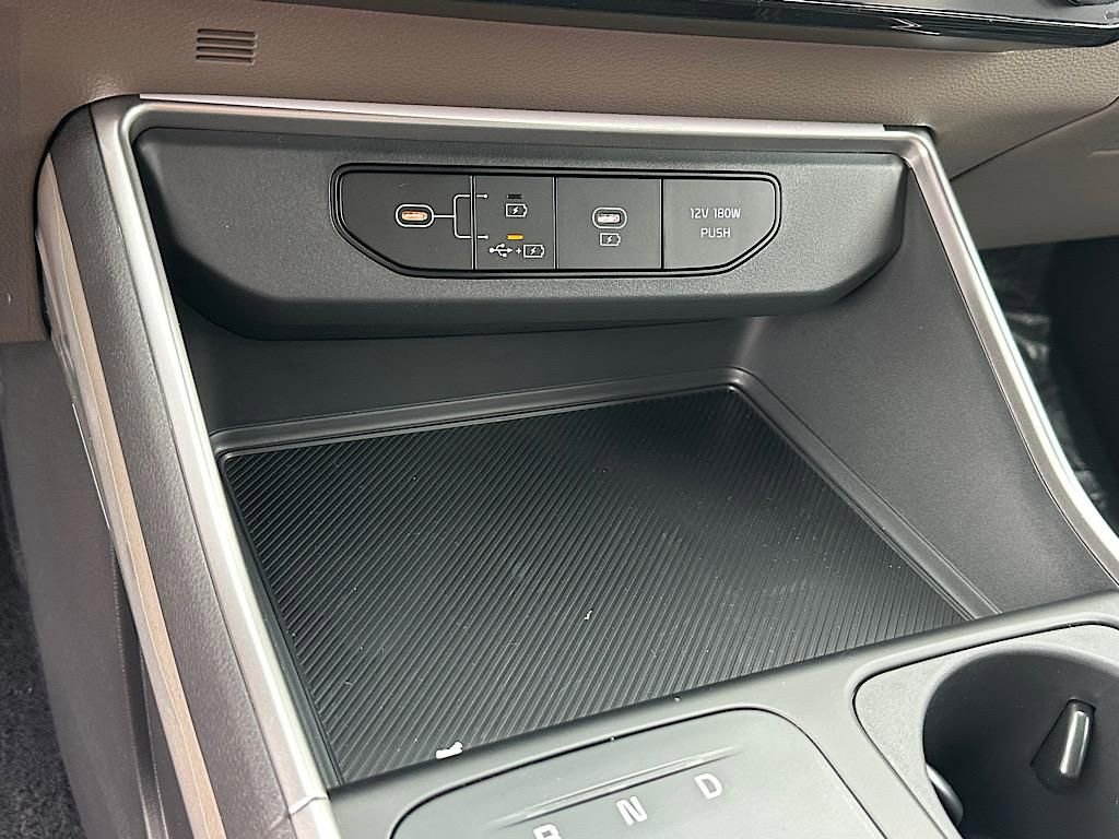 New 2026 Kia Carnival LXS image 23