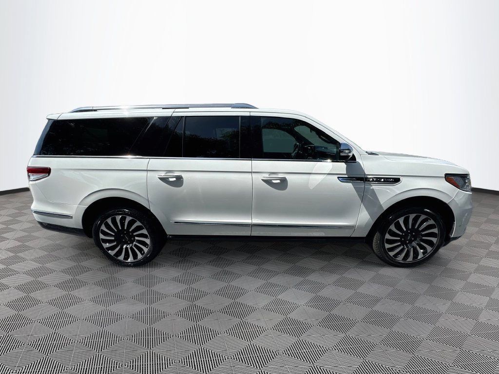 Used 2023 Lincoln Navigator L Black Label AWD/4WD image 5