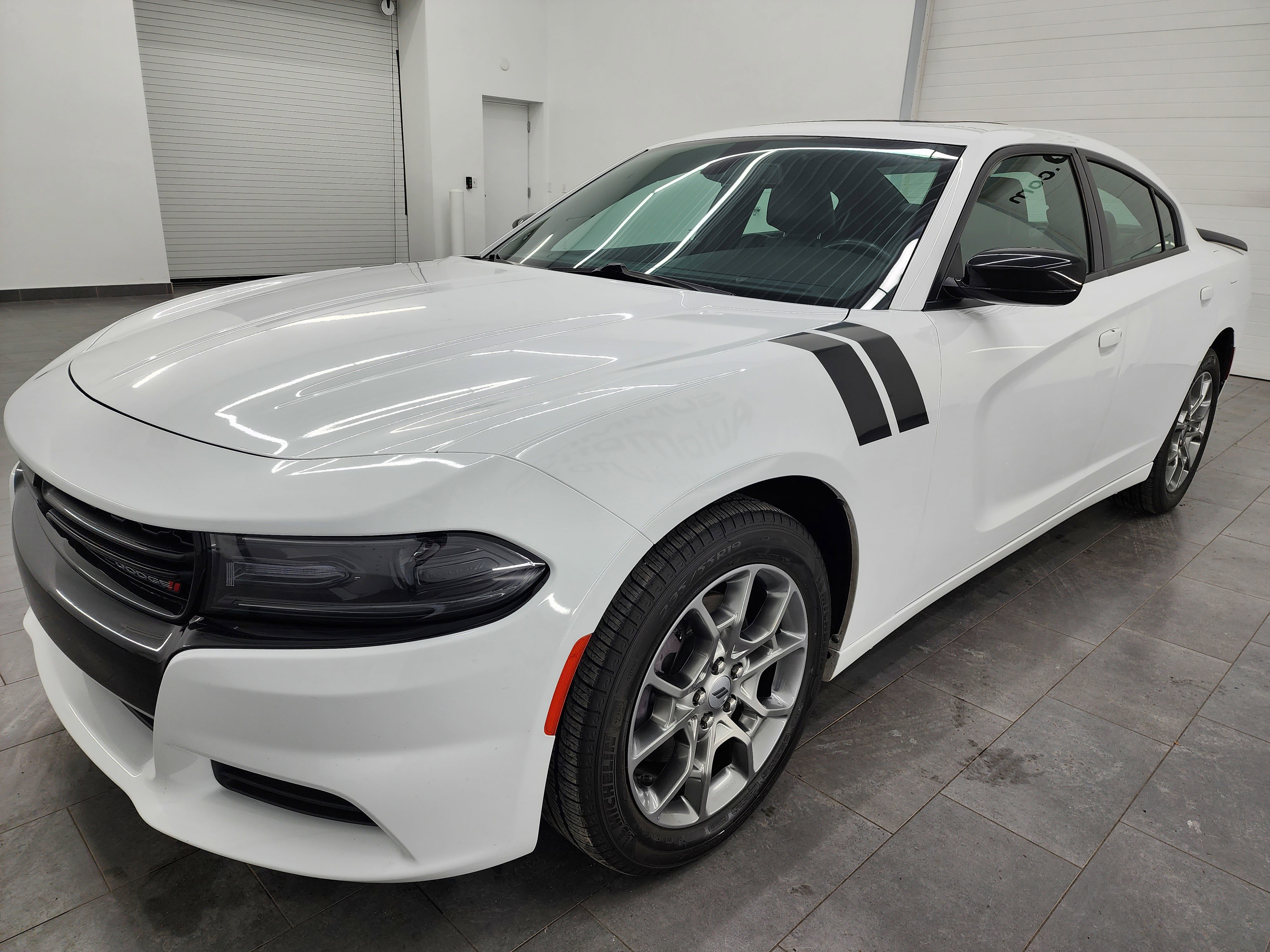 Used 2017 Dodge Charger SXT w/ AWD Plus Group image 7