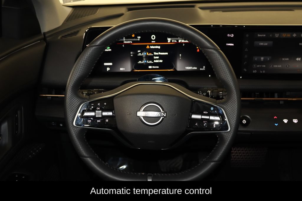 Used 2023 Nissan Ariya FWD image 7