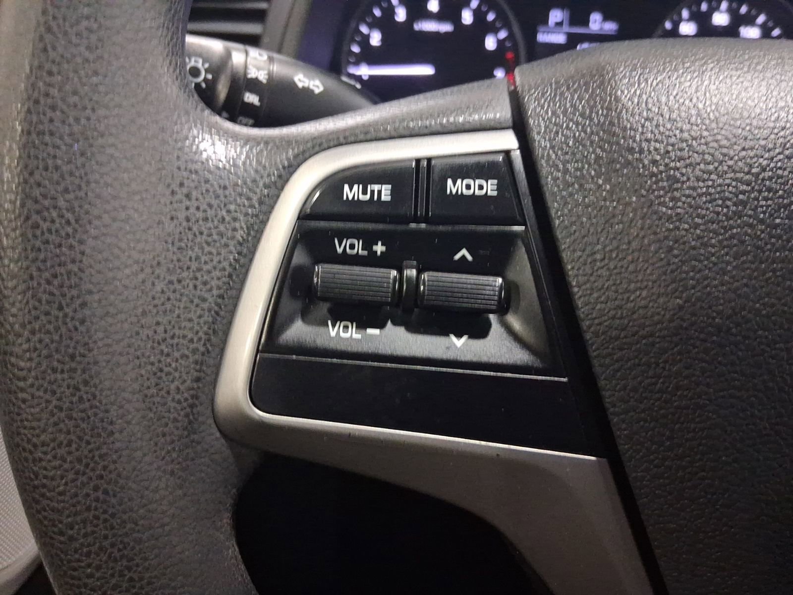 Used 2017 Hyundai Elantra SE image 22