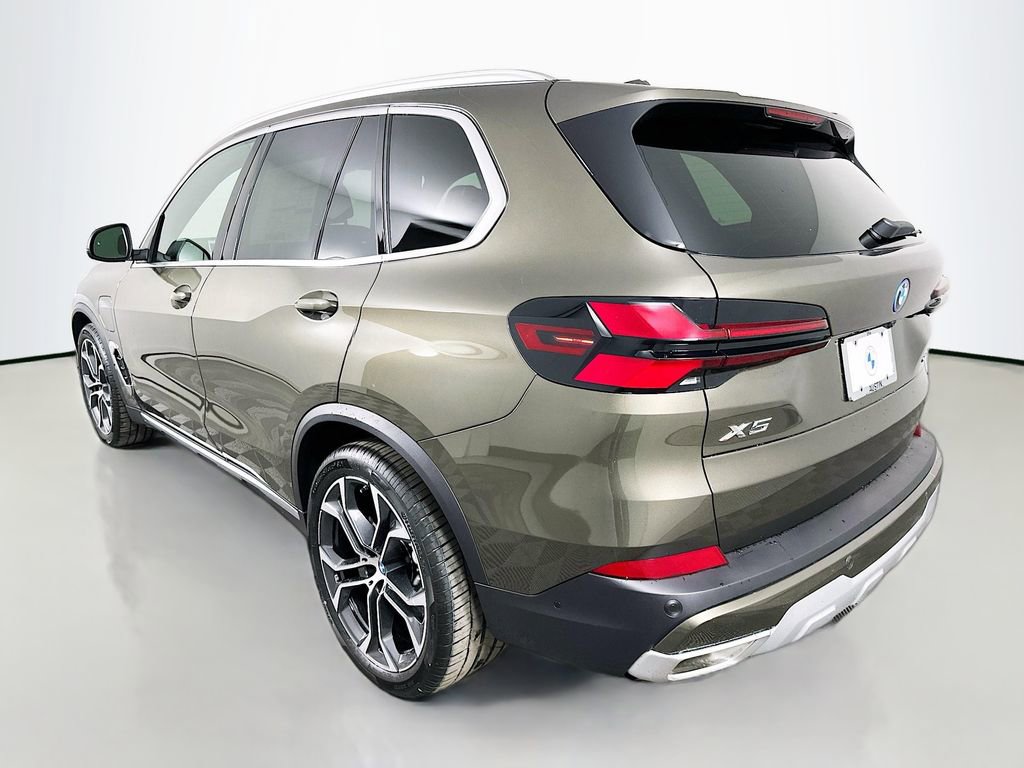 New 2026 BMW X5 xDrive50e w/ Climate Comfort Package AWD/4WD image 7
