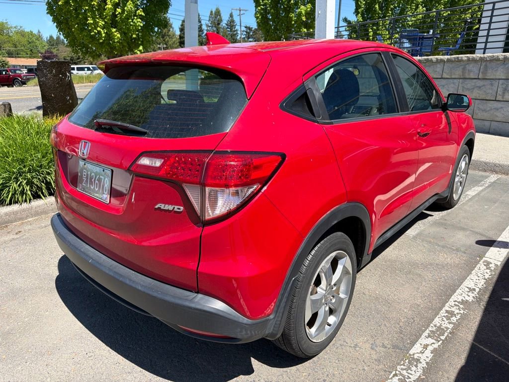 Used 2016 Honda HR-V LX image 4