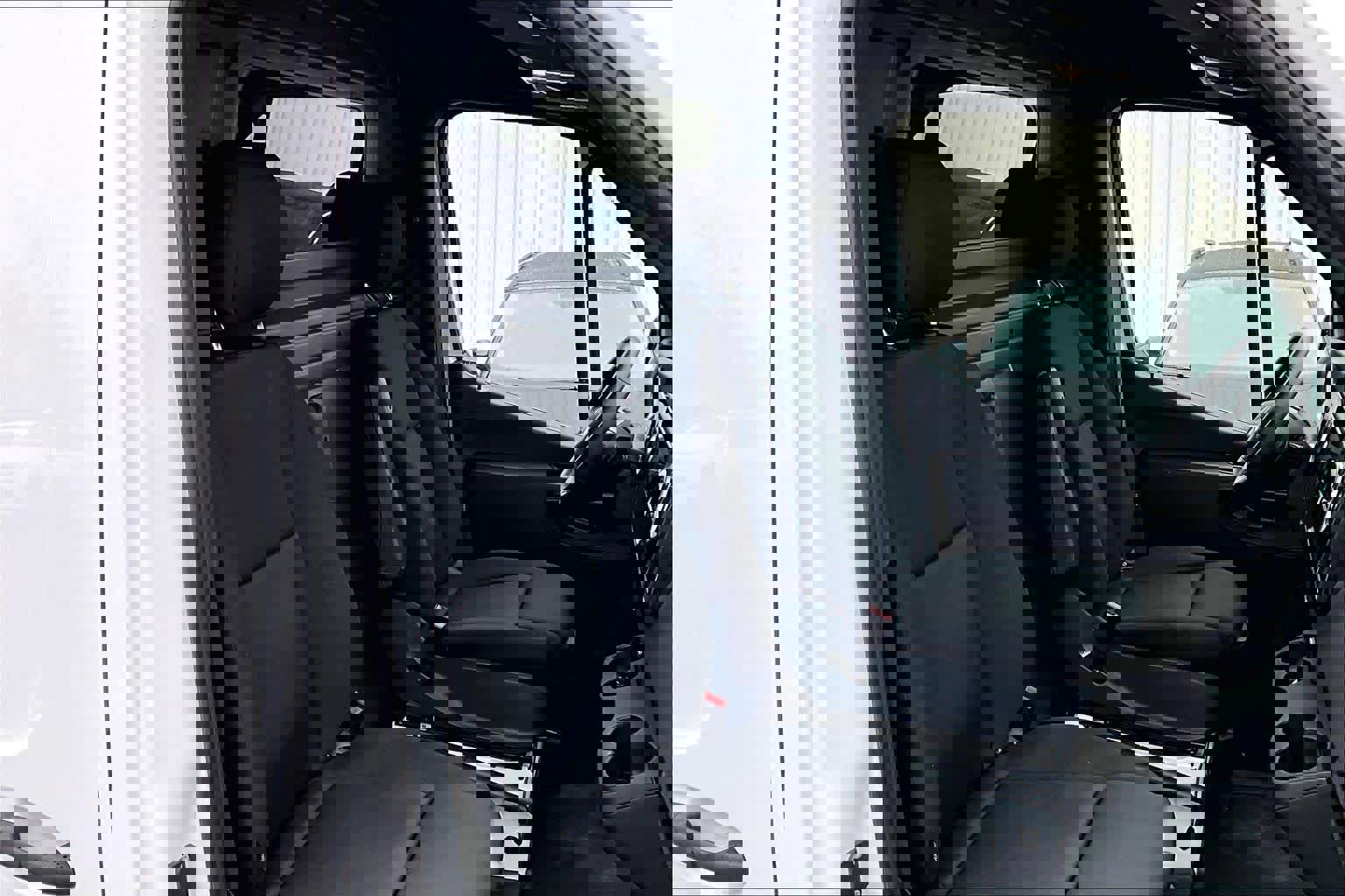 Used 2025 Mercedes-Benz Sprinter 2500 image 8