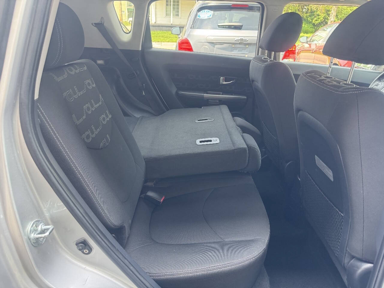 Used 2012 Kia Soul + FWD image 22